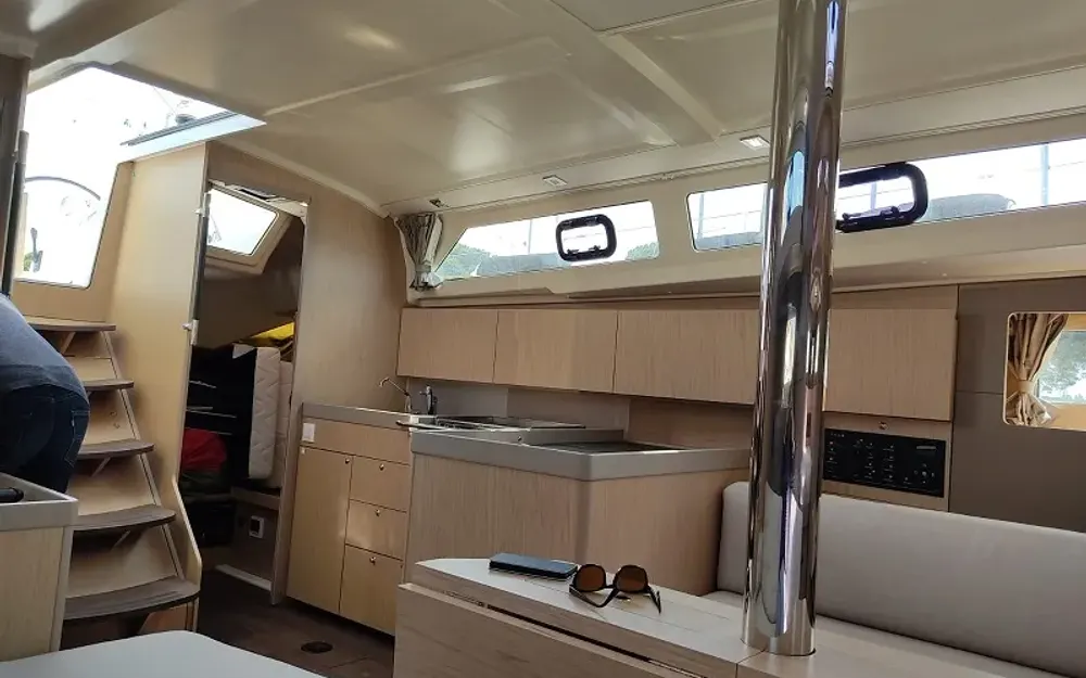 slider 15 Beneteau Oceanis 41.1