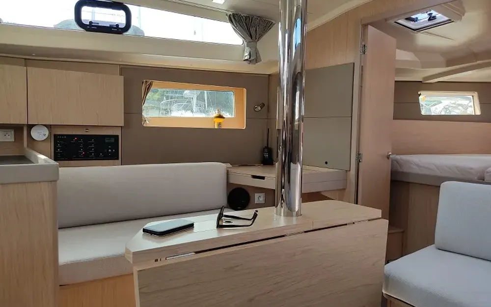 slider 12 Beneteau Oceanis 41.1