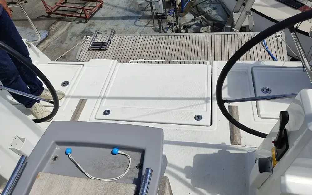 slider 5 Beneteau Oceanis 41.1