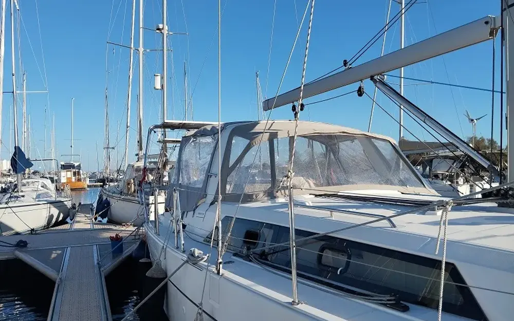 slider 2 Beneteau Oceanis 41.1