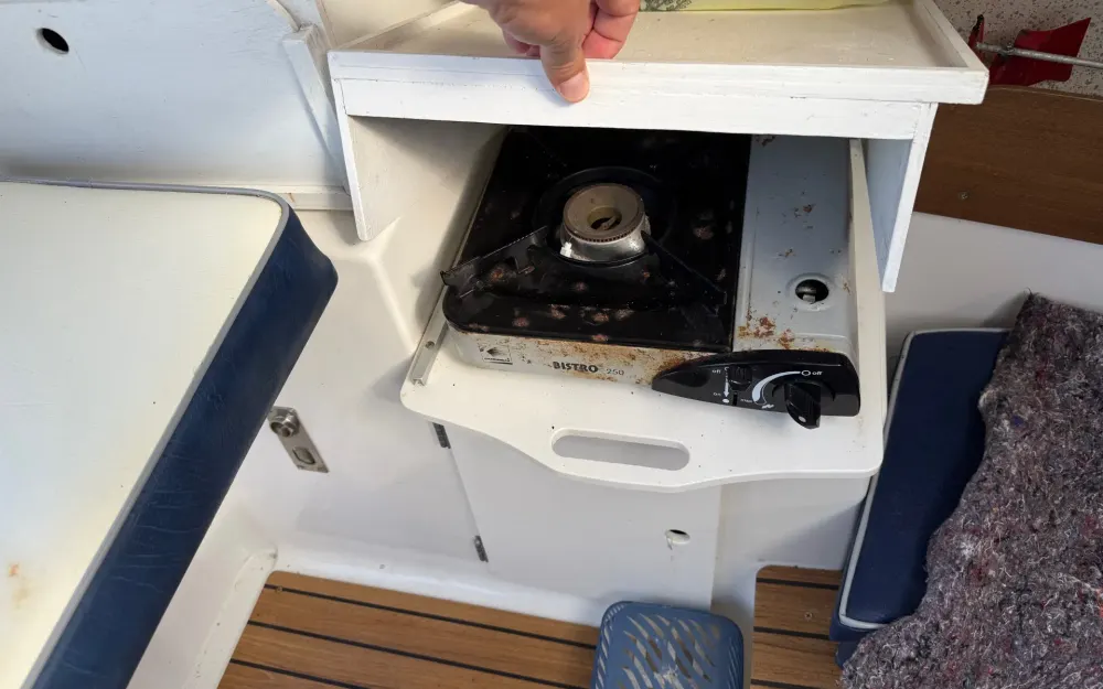 slider 6 Quicksilver  540 Pilothouse