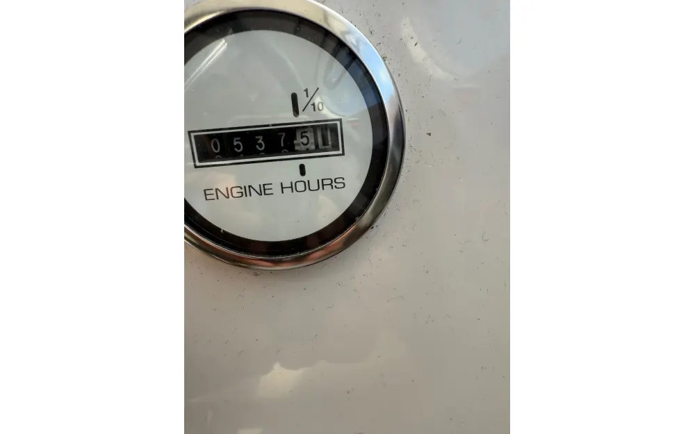 slider 8 Quicksilver  540 Pilothouse