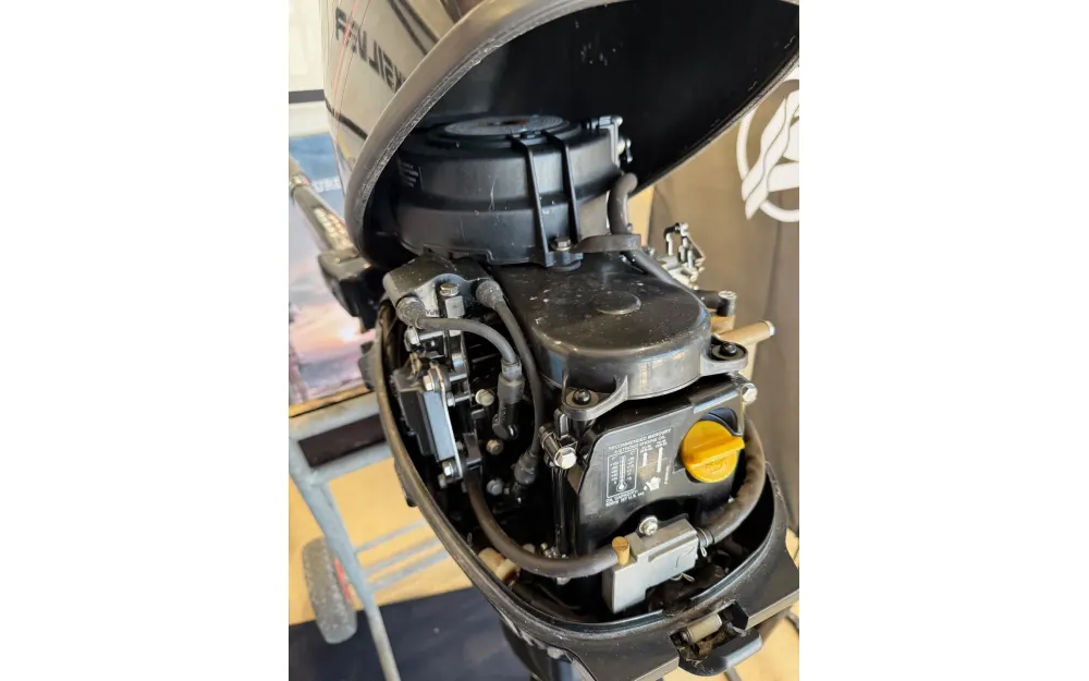 slider 1 Moteur Mercury 8 cv