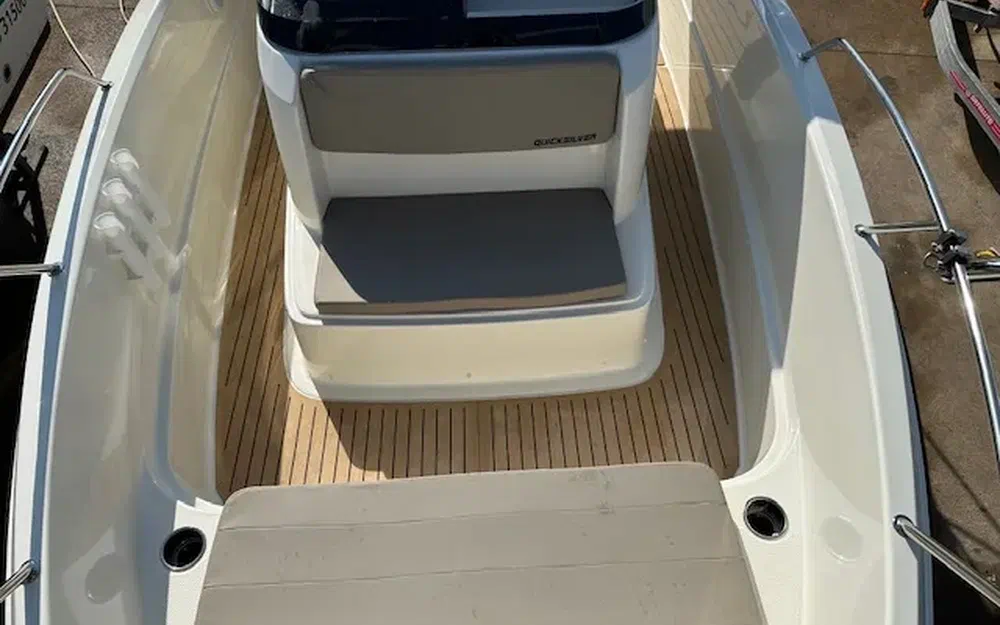 slider 9 Quicksilver 675