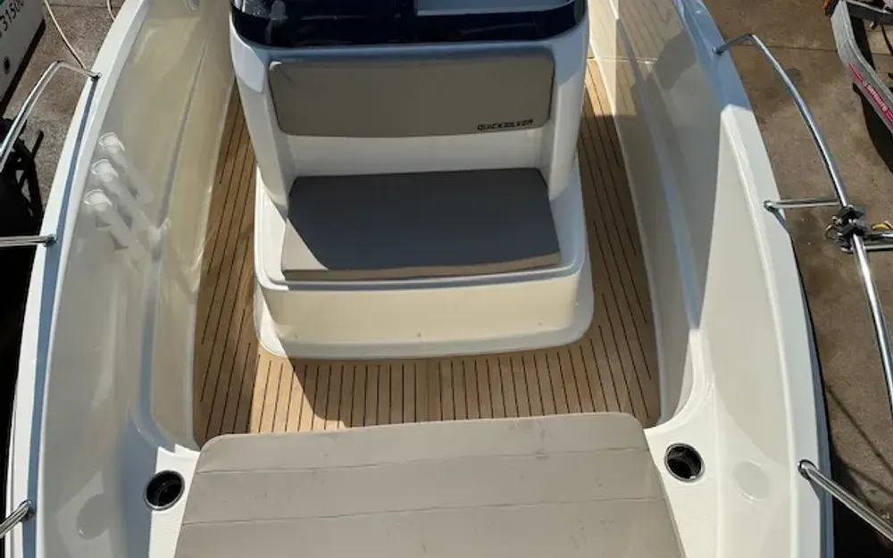 slider 9 Quicksilver Activ 675 Open