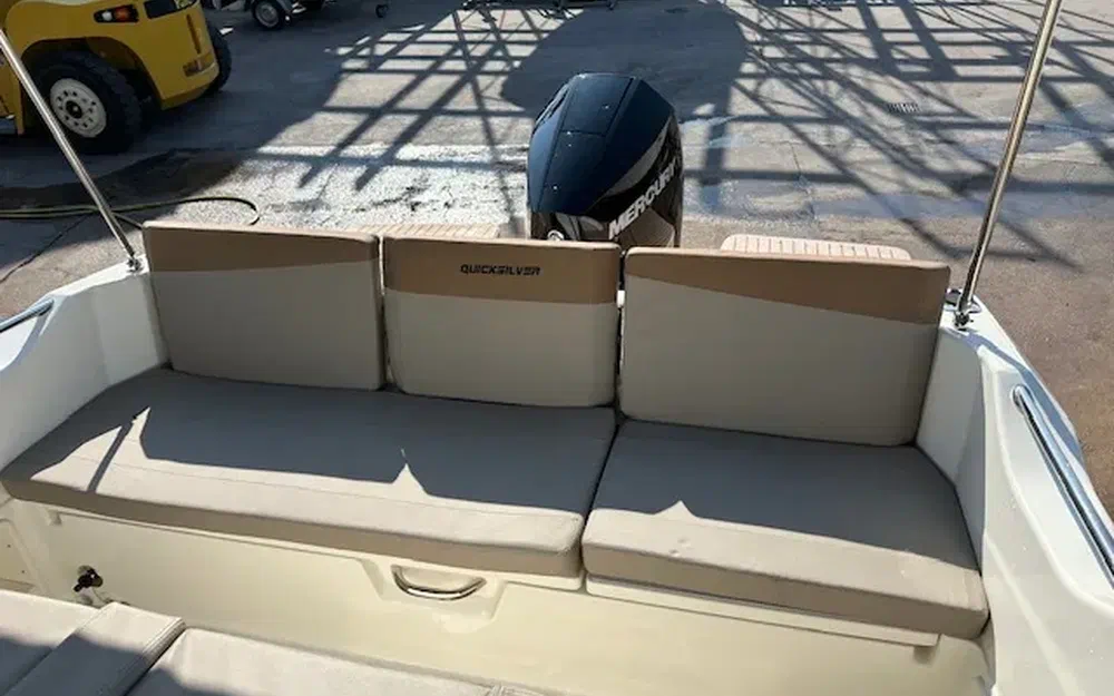 slider 14 Quicksilver 675