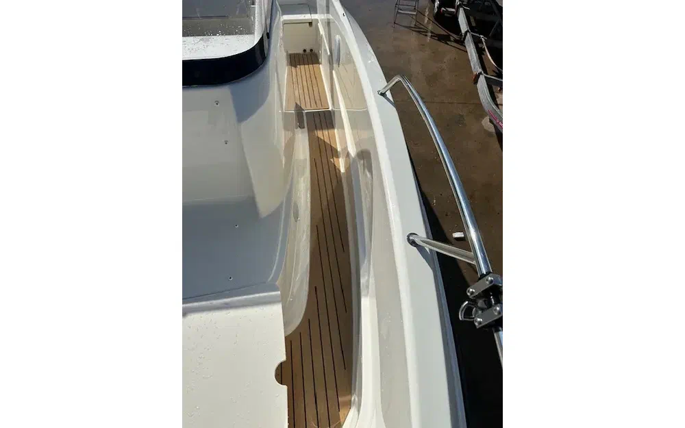 slider 23 Quicksilver 675