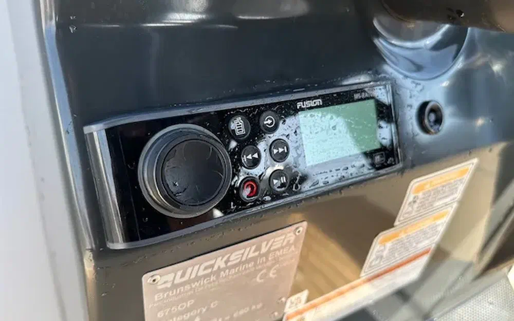 slider 4 Quicksilver 675