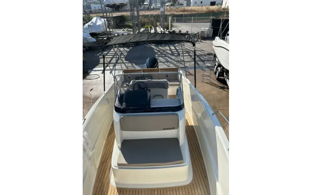 slider 8 Quicksilver Activ 675 Open