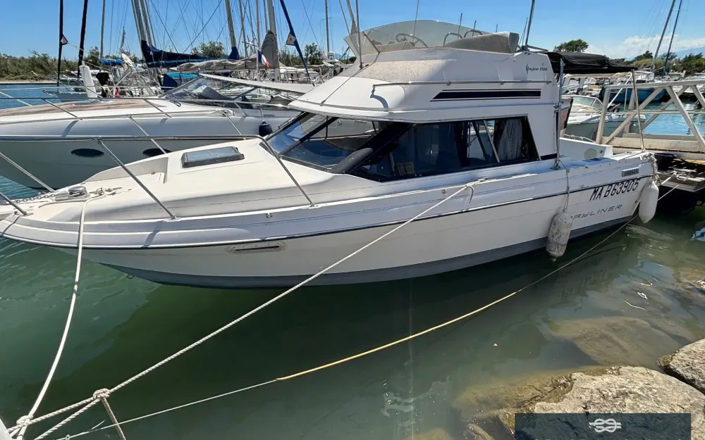 slider 12 Bayliner Cierra 2556