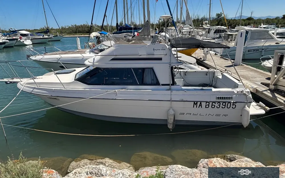 slider 14 Bayliner Cierra 2556