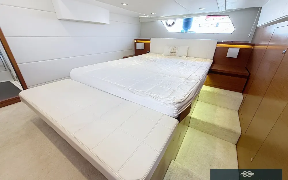 slider 14 Jeanneau Prestige 450 Fly