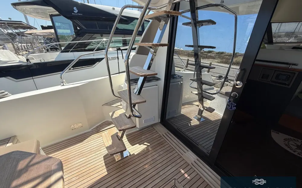 slider 30 Jeanneau Prestige 450 Fly