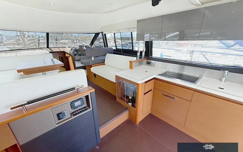 slider 3 Jeanneau Prestige 450 Fly