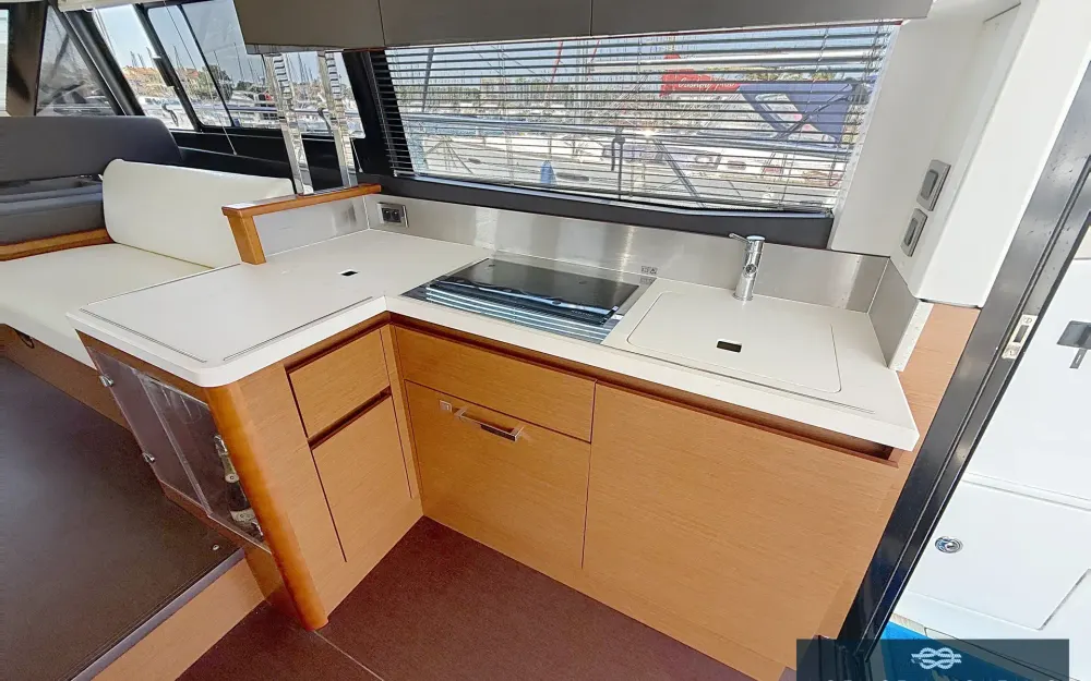 slider 4 Jeanneau Prestige 450 Fly