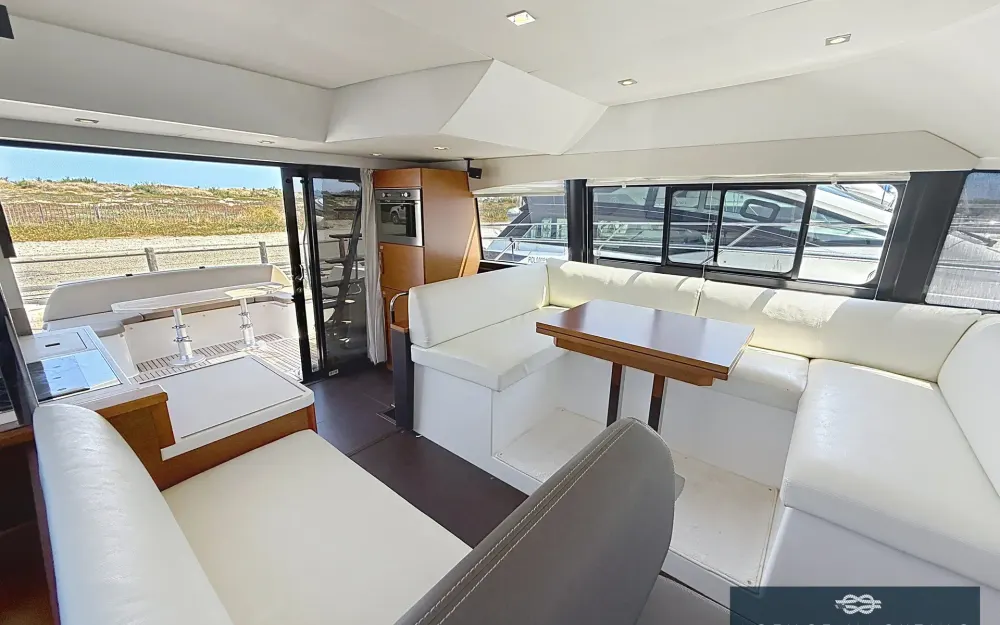slider 5 Jeanneau Prestige 450 Fly