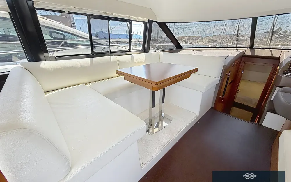 slider 6 Jeanneau Prestige 450 Fly
