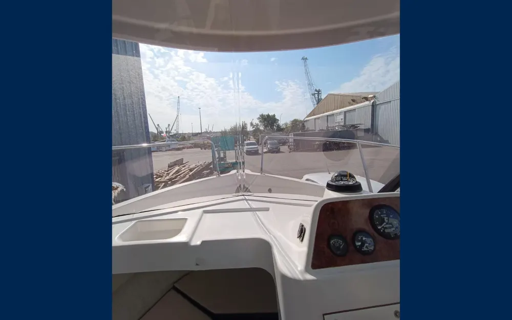 slider 3 Quicksilver  620 Pilothouse