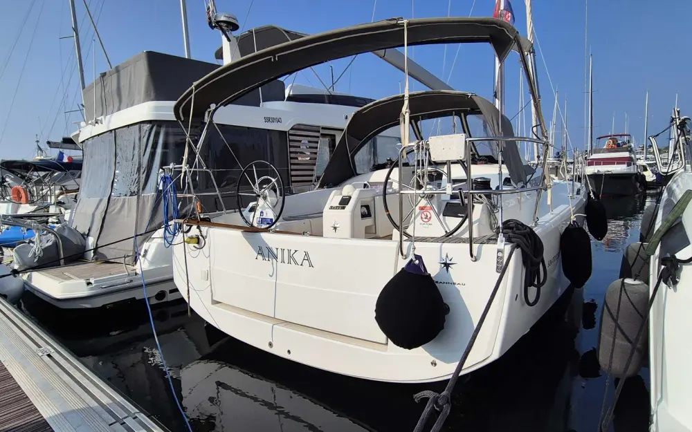 slider 0 Jeanneau Sun Odyssey 410