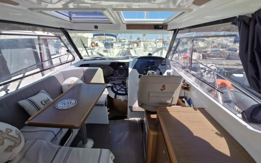 slider 11 Beneteau Antares 8.80