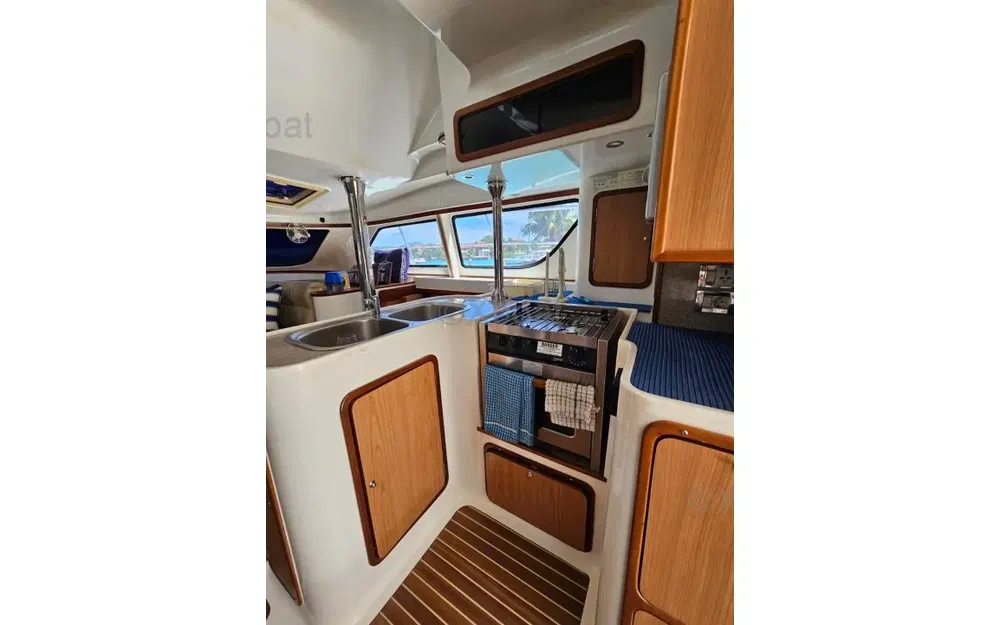 slider 11 Africat Marine Africat 420