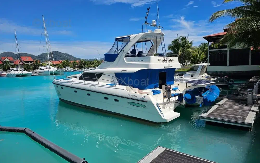 slider 1 Africat Marine Africat 420