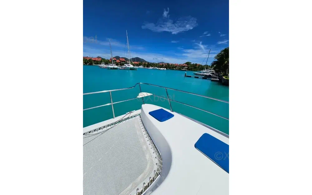 slider 5 Africat Marine Africat 420