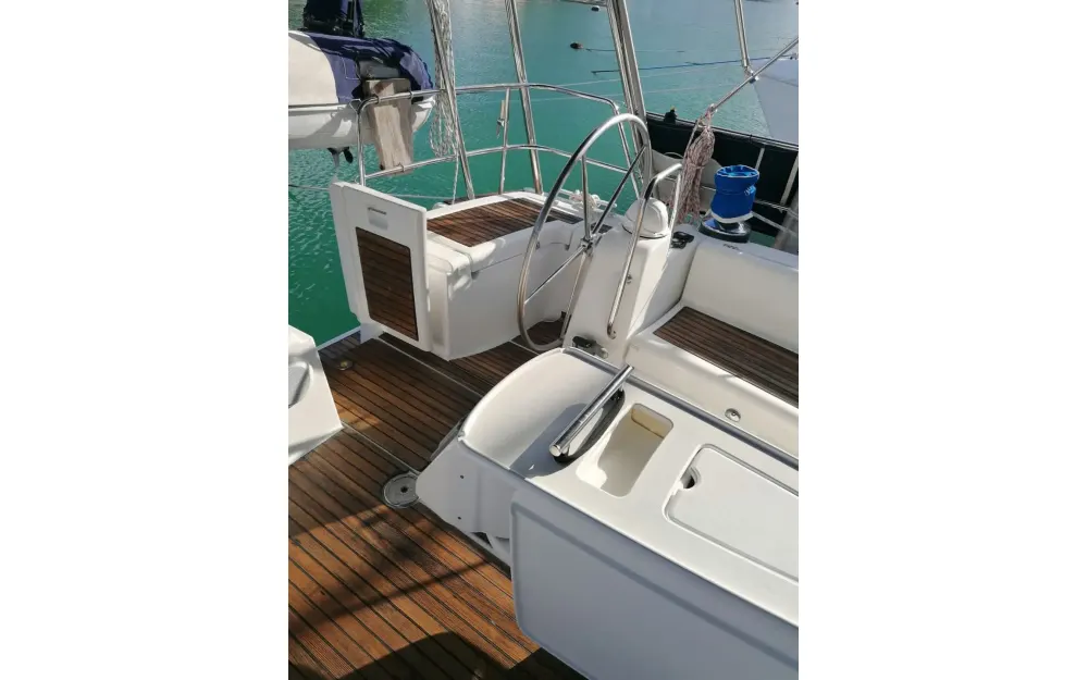 slider 4 Beneteau Oceanis 50