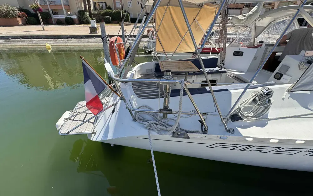 slider 14 Beneteau First 345