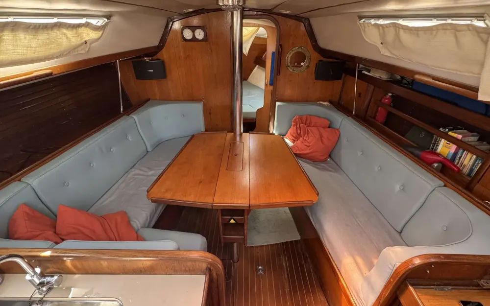 slider 1 Beneteau First 345