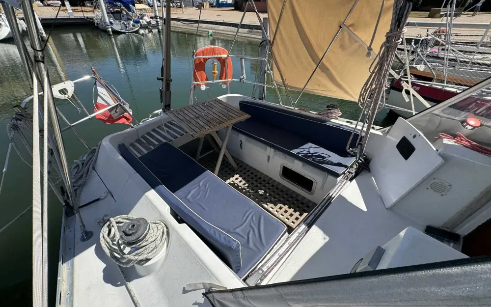 slider 5 Beneteau First 345