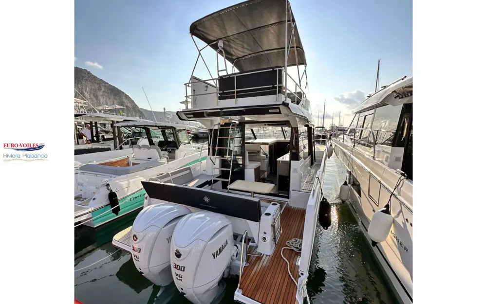 slider 0 Jeanneau Merry Fisher 1095