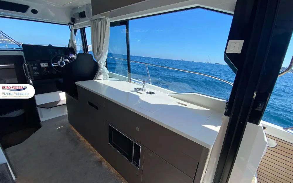slider 4 Jeanneau Merry Fisher 1095