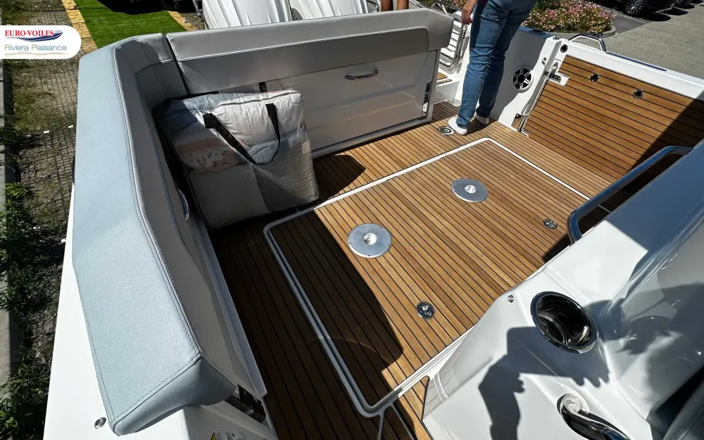 slider 8 Jeanneau Cap Camarat 9.0 CC