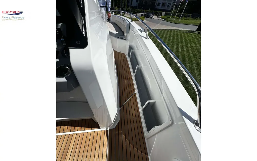 slider 3 Jeanneau Cap Camarat 9.0 CC