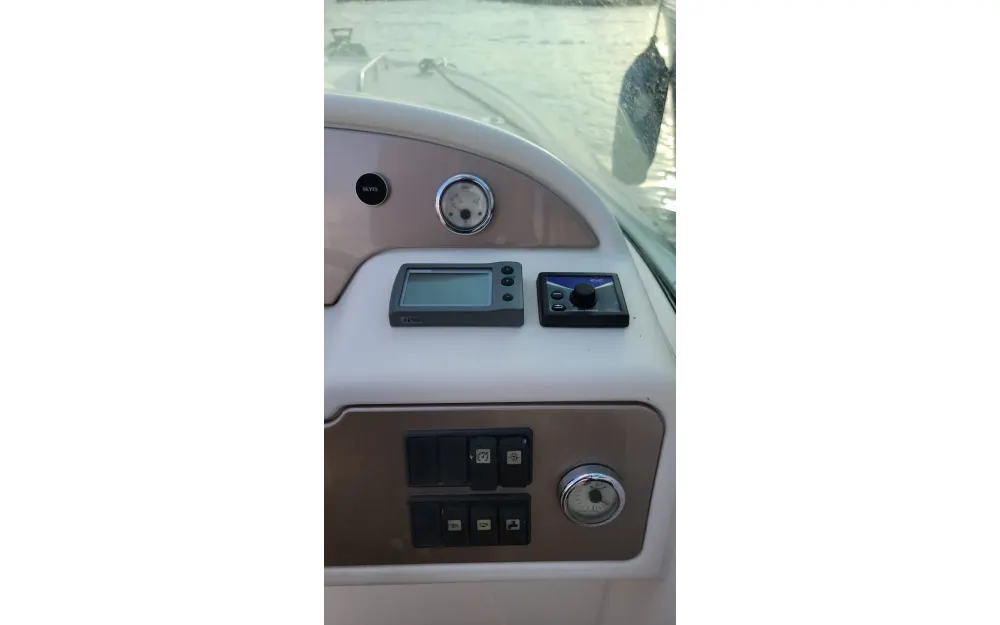 slider 12 Jeanneau Runabout 755