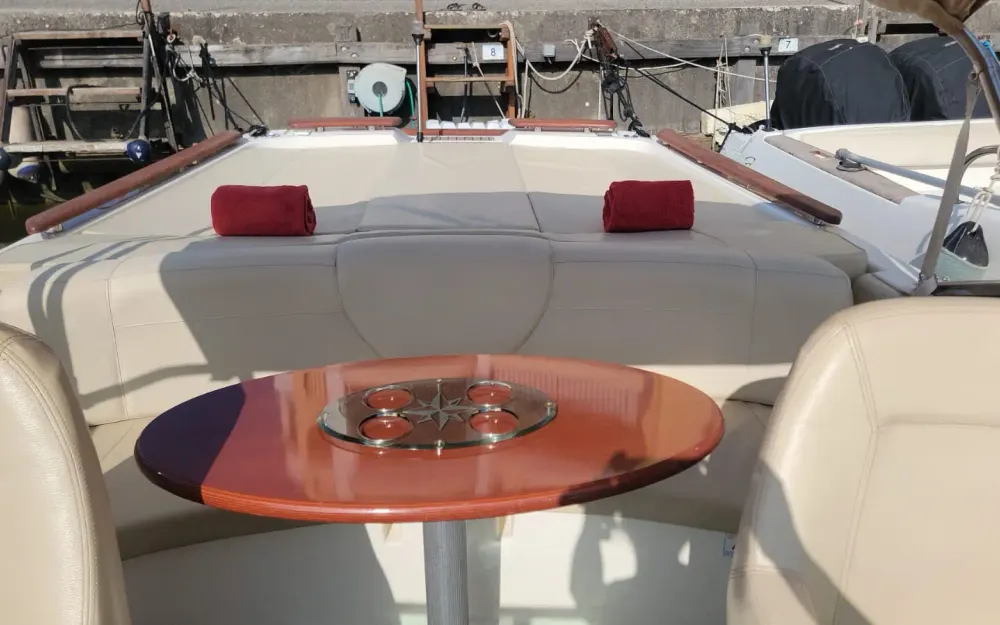 slider 3 Jeanneau Runabout 755