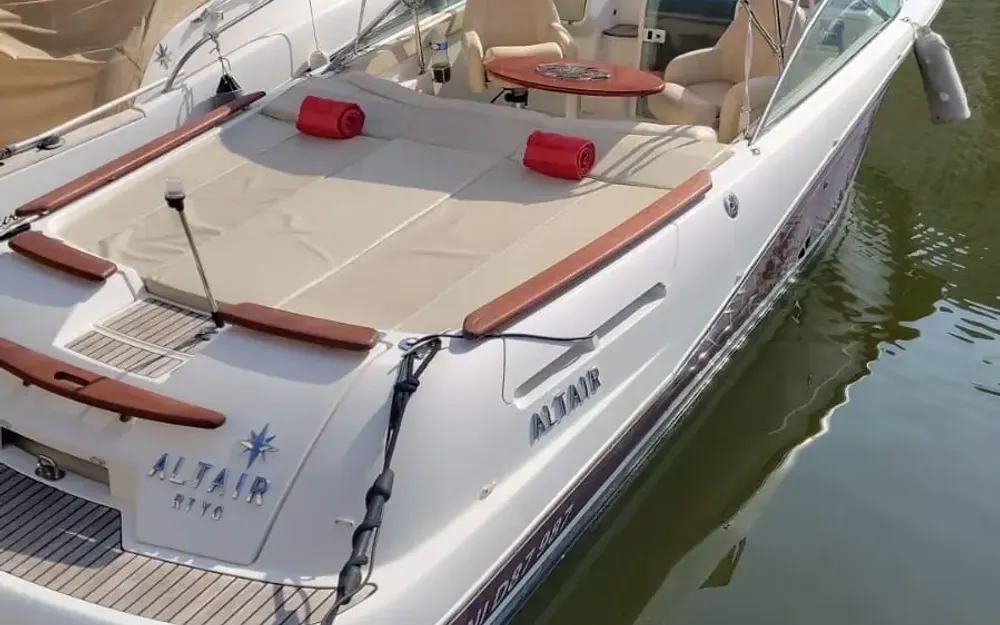 slider 6 Jeanneau Runabout 755