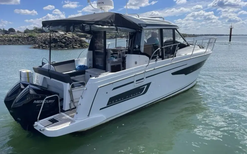 slider 0 Jeanneau Merry Fisher 895