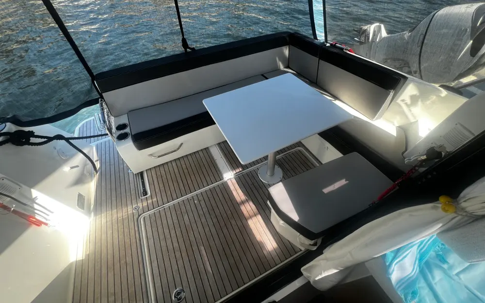 slider 13 Jeanneau Merry Fisher 895