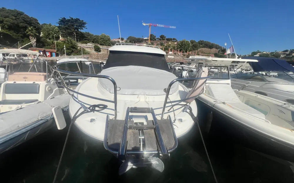 slider 3 Jeanneau Merry Fisher 895
