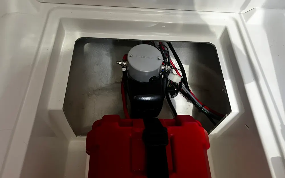 slider 40 Jeanneau Merry Fisher 895