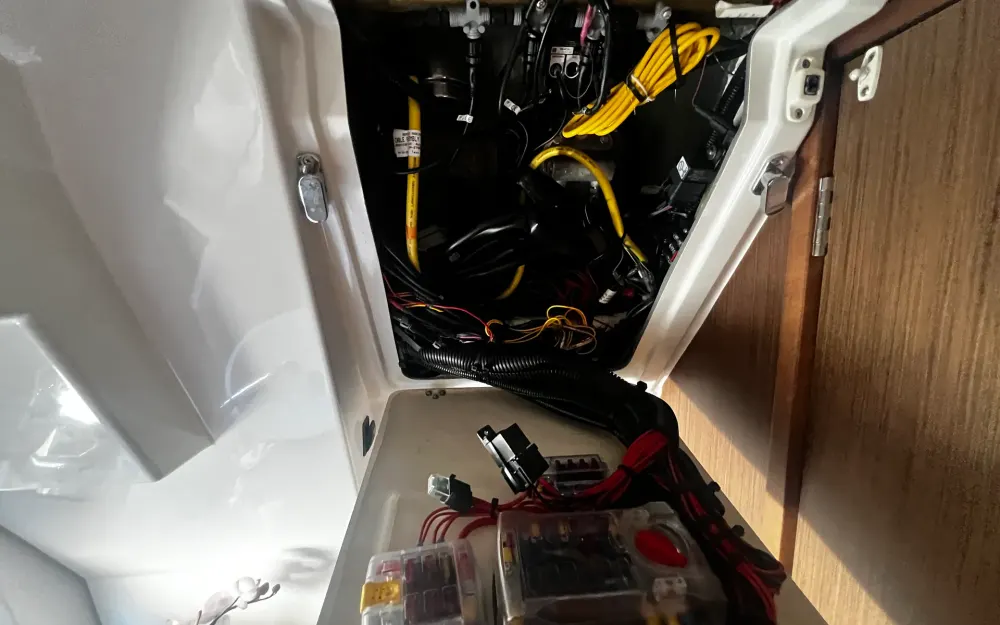 slider 46 Jeanneau Merry Fisher 895