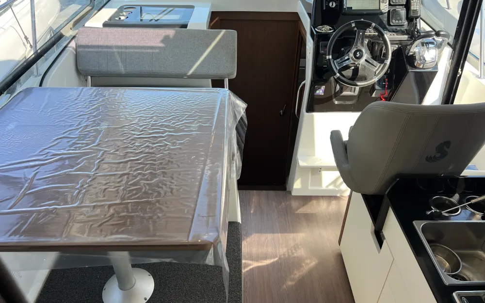 slider 15 Beneteau Antares 9 OB