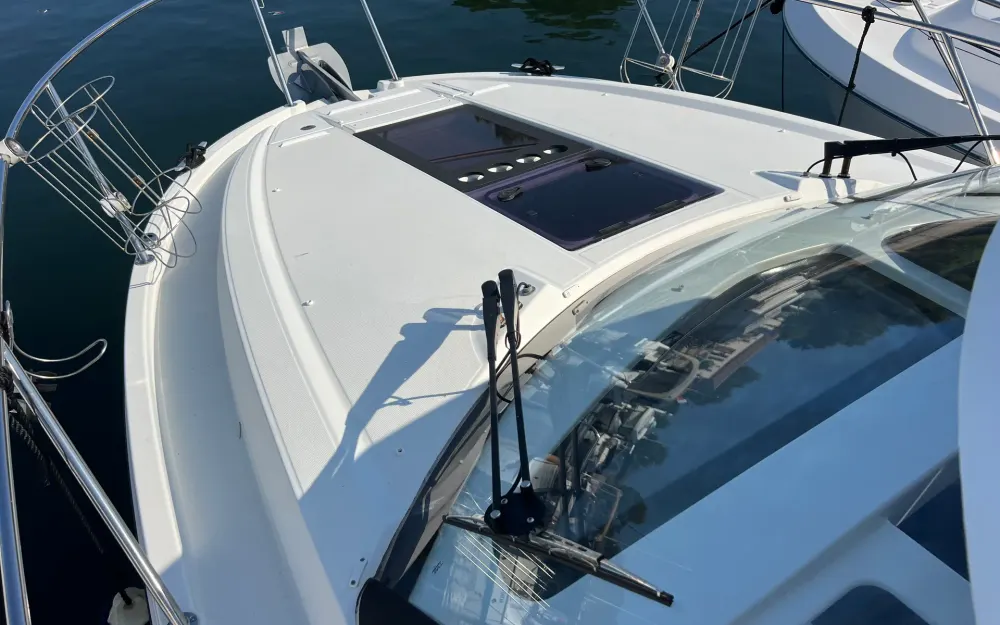slider 6 Beneteau Antares 9 OB