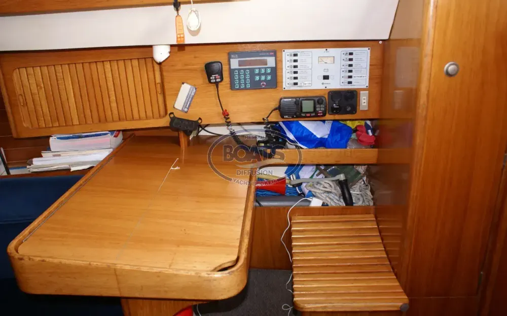 slider 2 Jeanneau Sun Odyssey 30