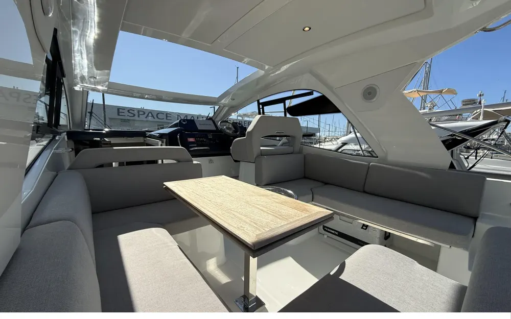 slider 17 Beneteau Gran Turismo 36