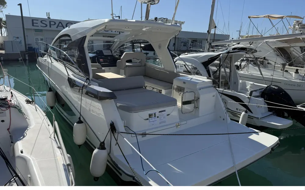 slider 21 Beneteau Gran Turismo 36