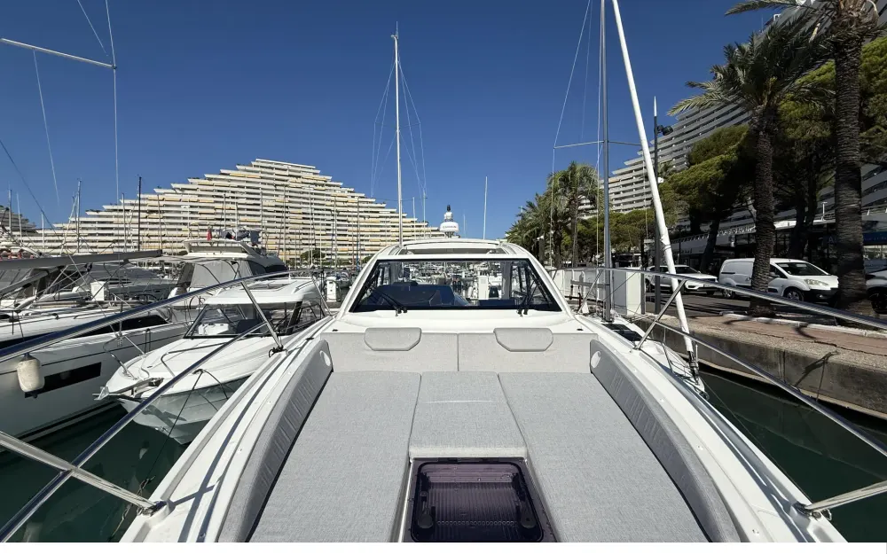slider 25 Beneteau Gran Turismo 36