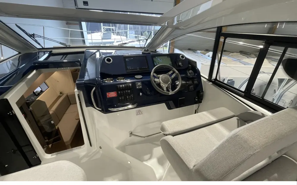 slider 7 Beneteau Gran Turismo 36